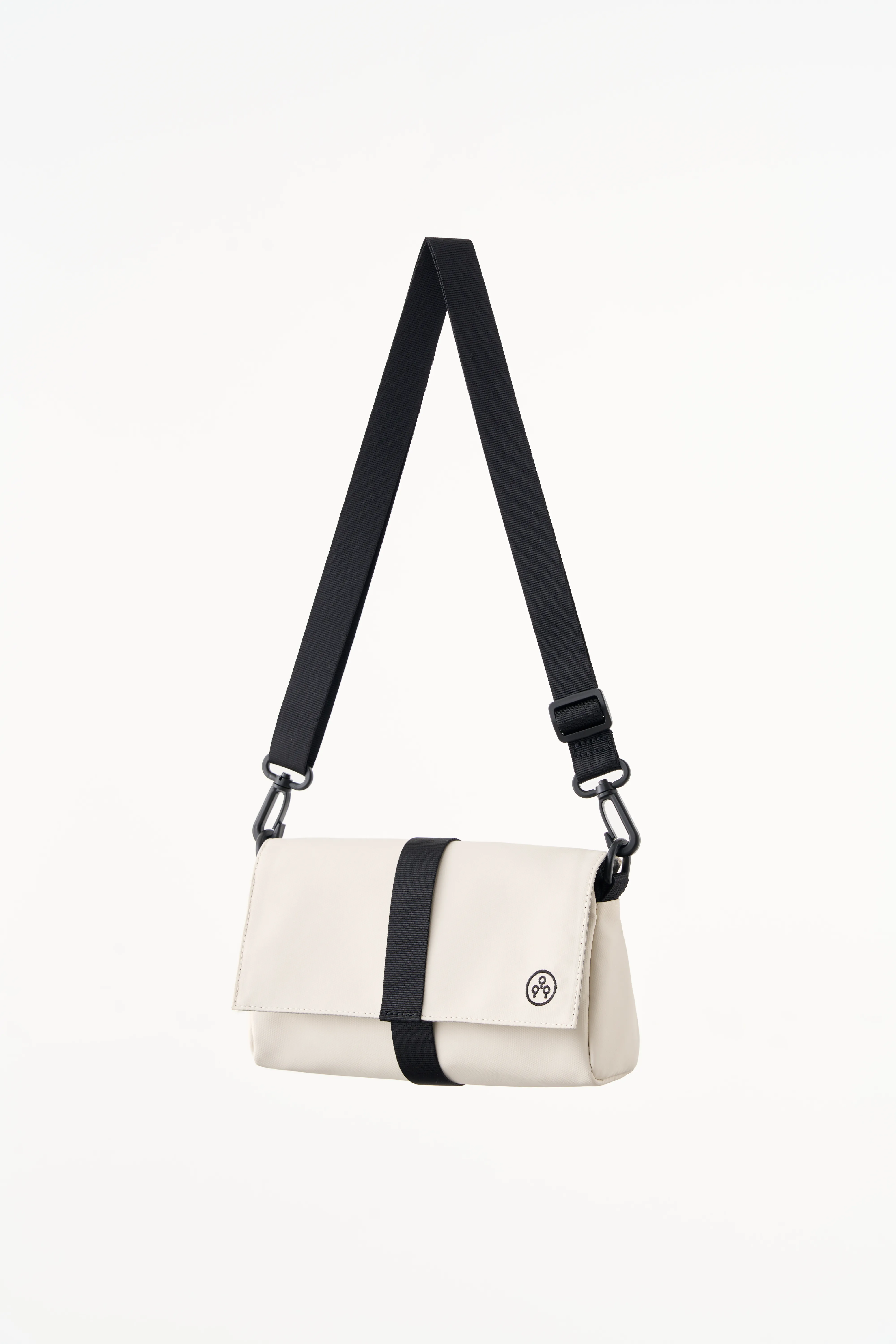 KIWEE Fasten & Go:  Triangle Sling Bag Mini