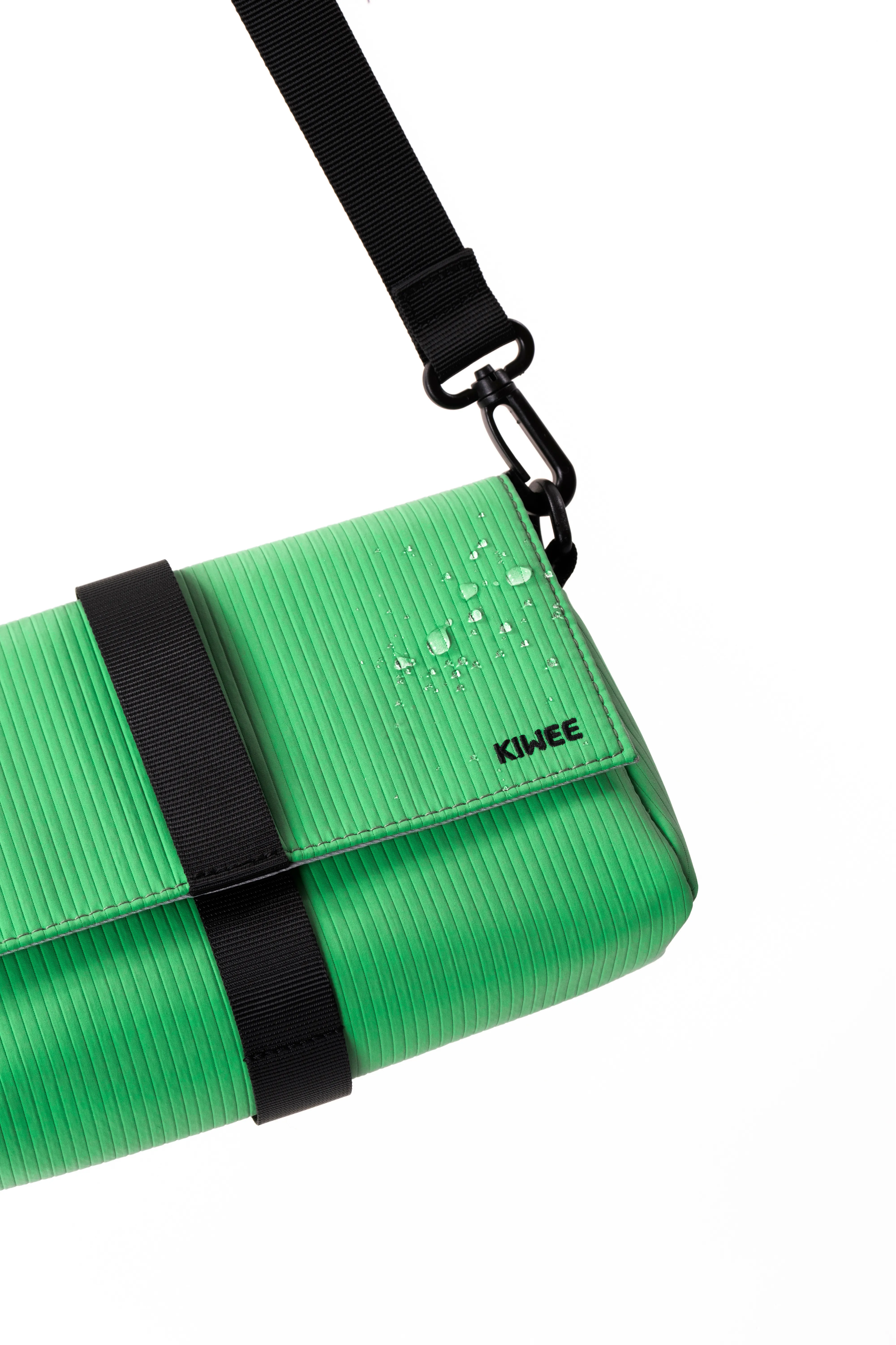 KIWEE Fasten & Go:  Triangle Sling Bag Mini