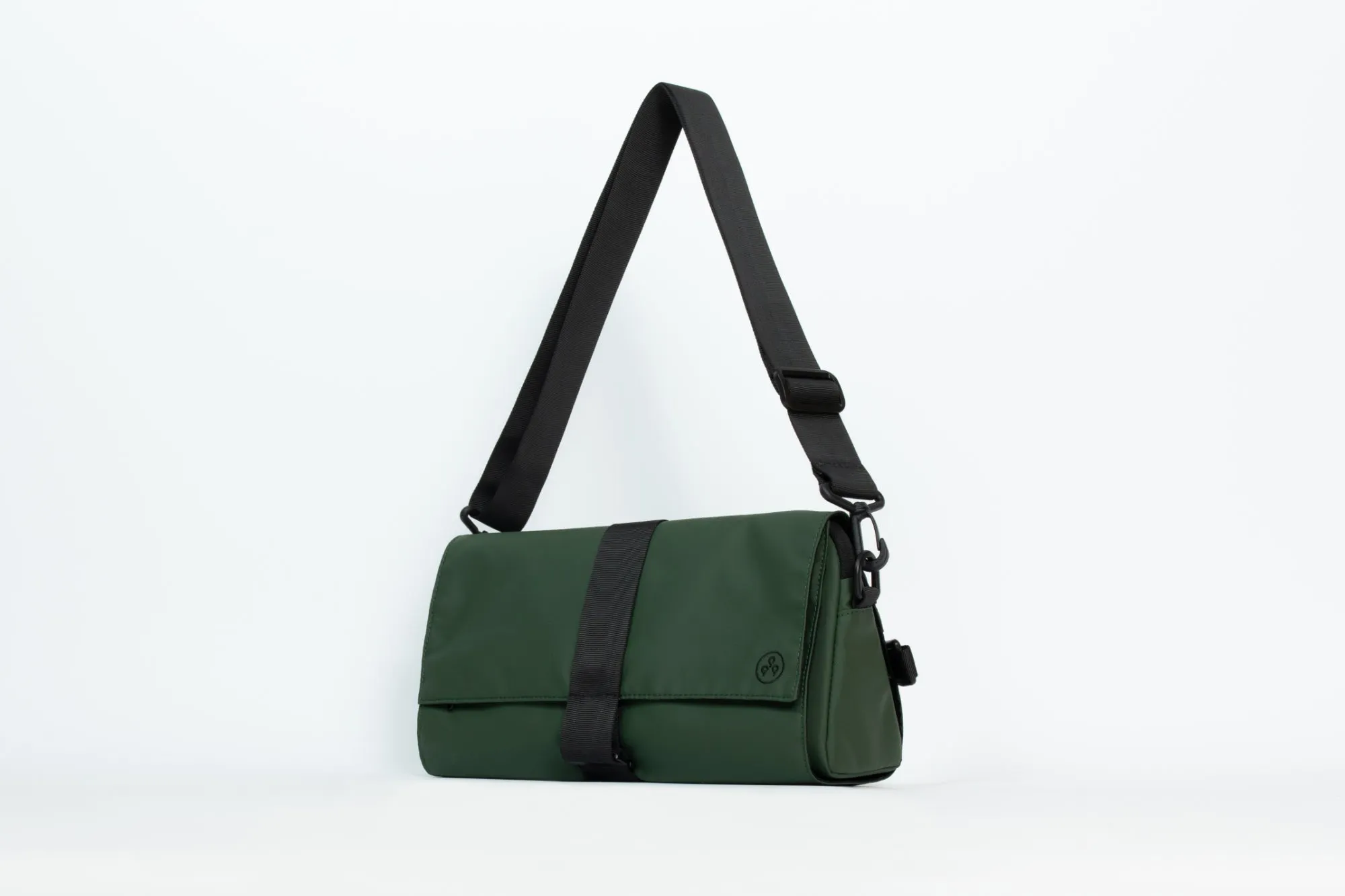 KIWEE Fasten & Go: Triangle Sling Bag