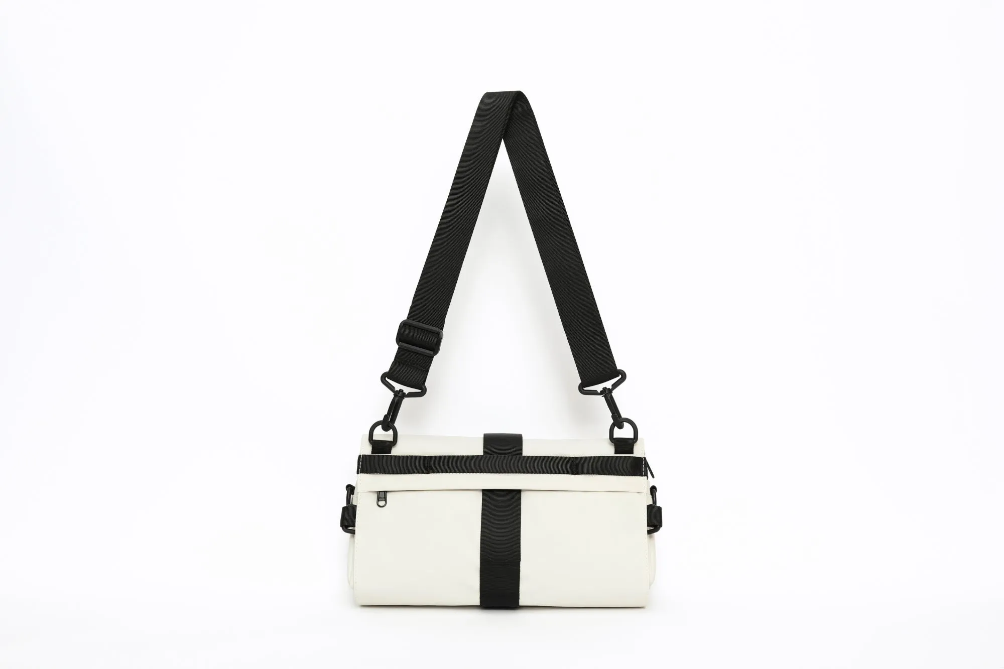 KIWEE Fasten & Go: Triangle Sling Bag